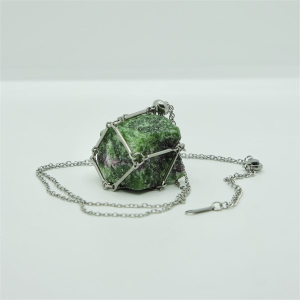 Цоизит 2-5 см, необработанный, с подвеской, Бразилия 1687