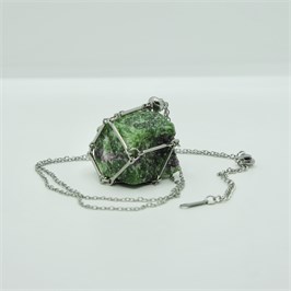 Цоизит 2-5 см, необработанный, с подвеской, Бразилия 1687