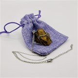 Тигровый глаз 3-5 см, необработанный, с подвеской (серебряная цепочка), Бразилия 1685